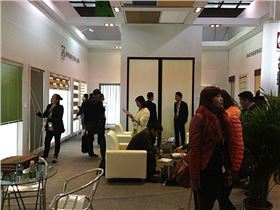 金鳳凰窗簾品種多樣，是不錯(cuò)的選擇！